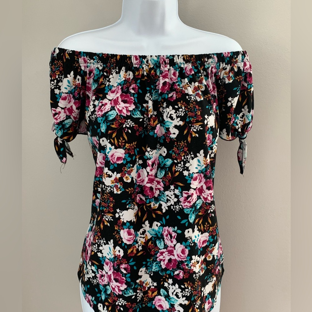 Bobbie Brooks Floral Top